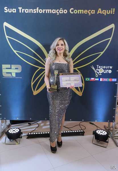 foto 3 de Jaciele Lima Beauty Expert Especialista em Loiras