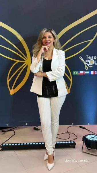 foto 2 de Jaciele Lima Beauty Expert Especialista em Loiras