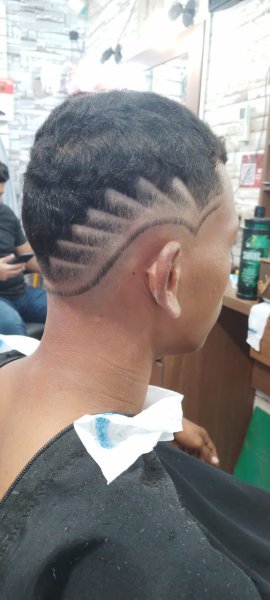 foto 4 de Vinicius VJ Barbearia