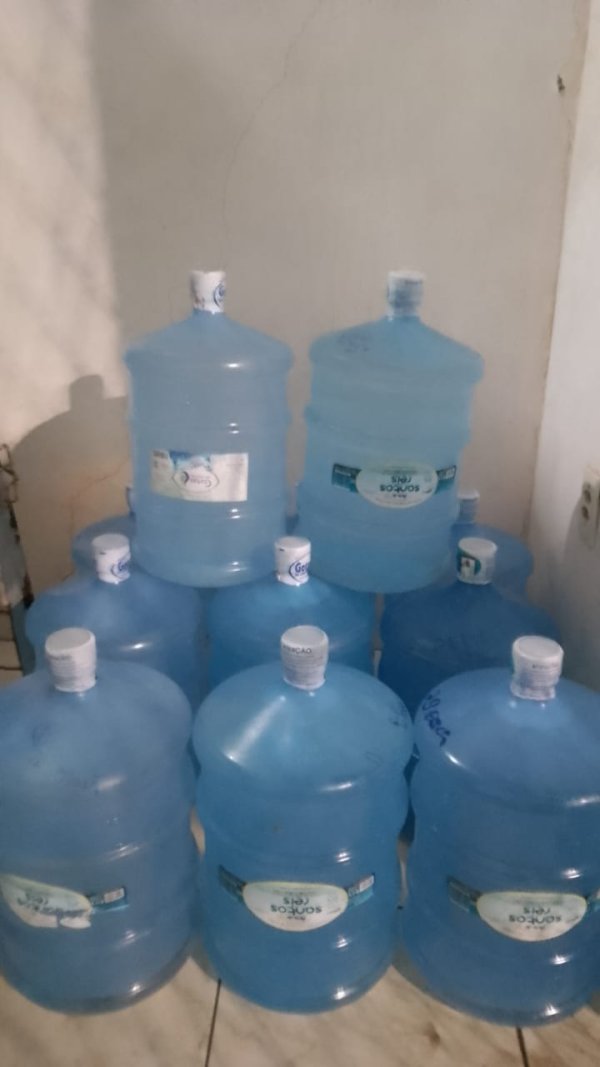 foto 1 de Chegou Água e Gás | Doce Mara Variedades