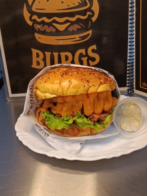 foto 2 de Roxêra Burgs
