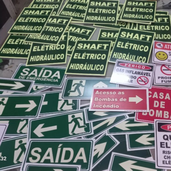 foto 1 de Adesivo e Cia