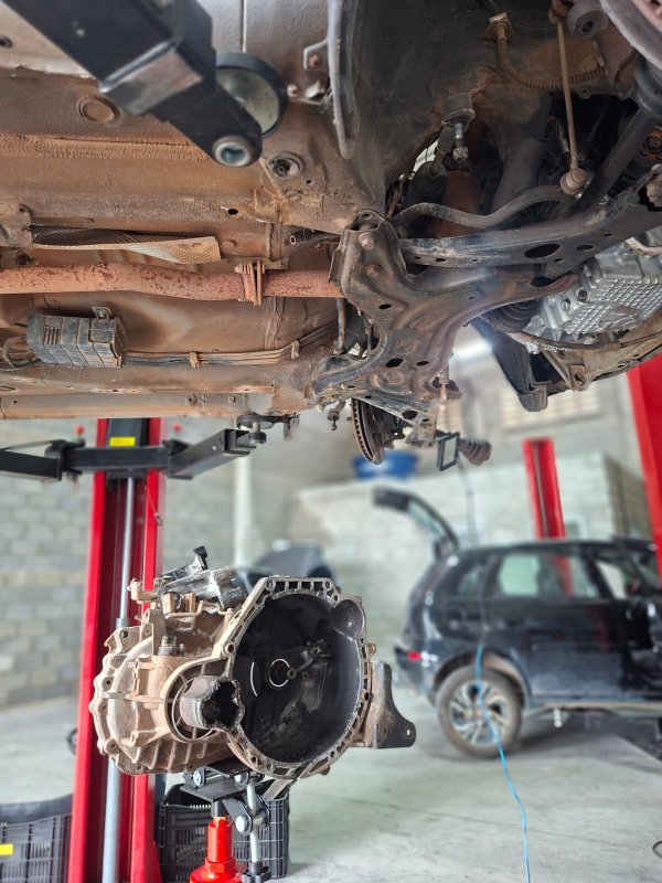 foto 4 de JR Auto Center Peças e Serviços
