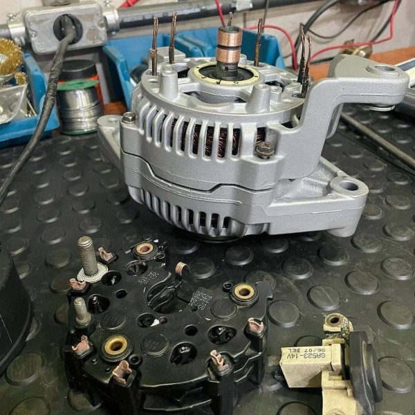 foto 4 de Vitoriano Auto Elétrica e Mecânica