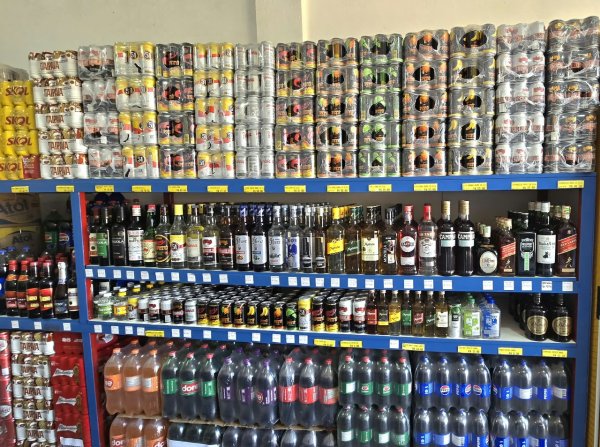 foto 3 de Comercial Mar Azul - Distribuidora de Bebidas