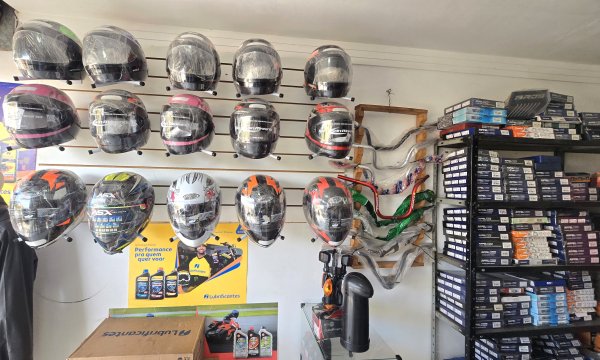 foto 3 de Anderson Moto Peças e Serviços