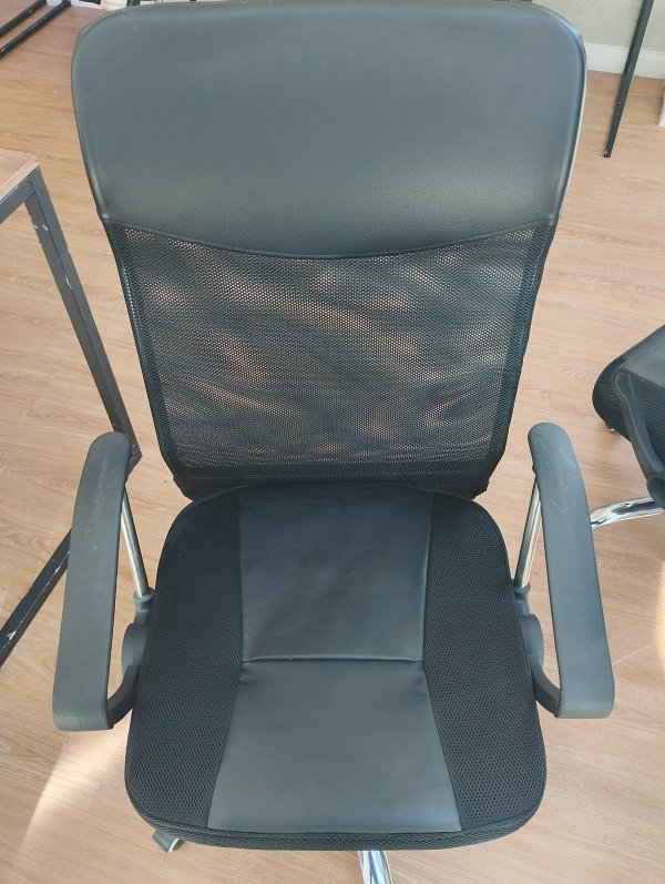 foto 4 de Capotaria Biano  reformas de cadeiras para escritório