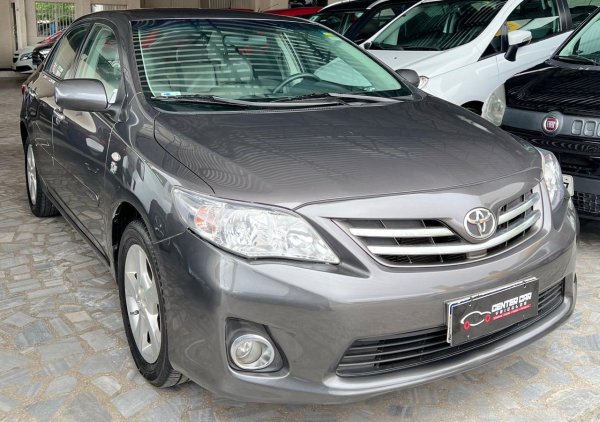 oferta Toyota, Corolla 2013 1.8 Gli 16V Flex 4P Automático, 2013 da empresa Center Car Veículos