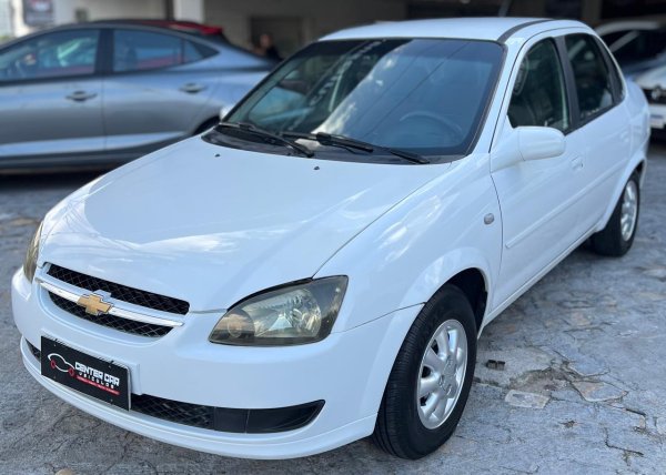 oferta Chevrolet, Classic 2014 1.0  Ls 8V Flex 4P Manual, 2014 da empresa Center Car Veículos