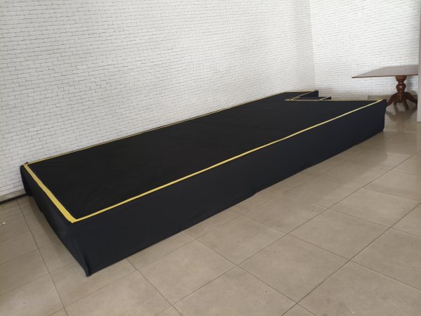 oferta Palco Praticável da empresa LS Locações Tendas e Praticáveis