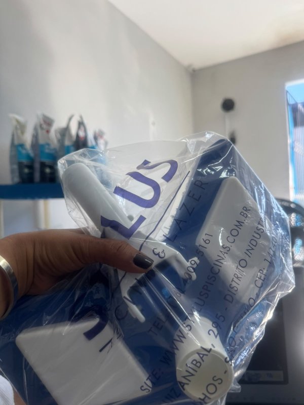 oferta Aspirador rodinha da empresa CP Charlivone Piscinas