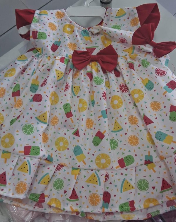 oferta Vestido tema da empresa O Mundo da Moda Infantil