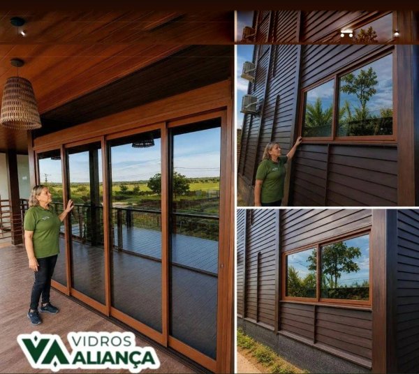 oferta Porta de correr Linha suprema cor amadeirado da empresa Vidraçaria Aliança