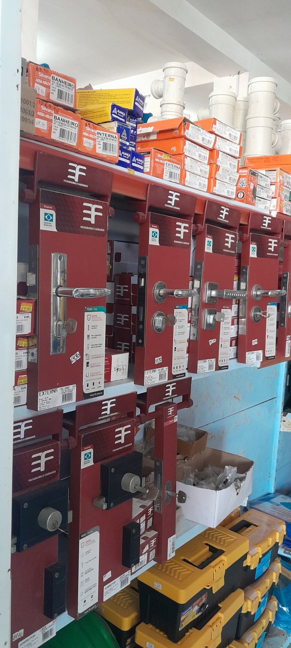 oferta Fechaduras da empresa Construfer