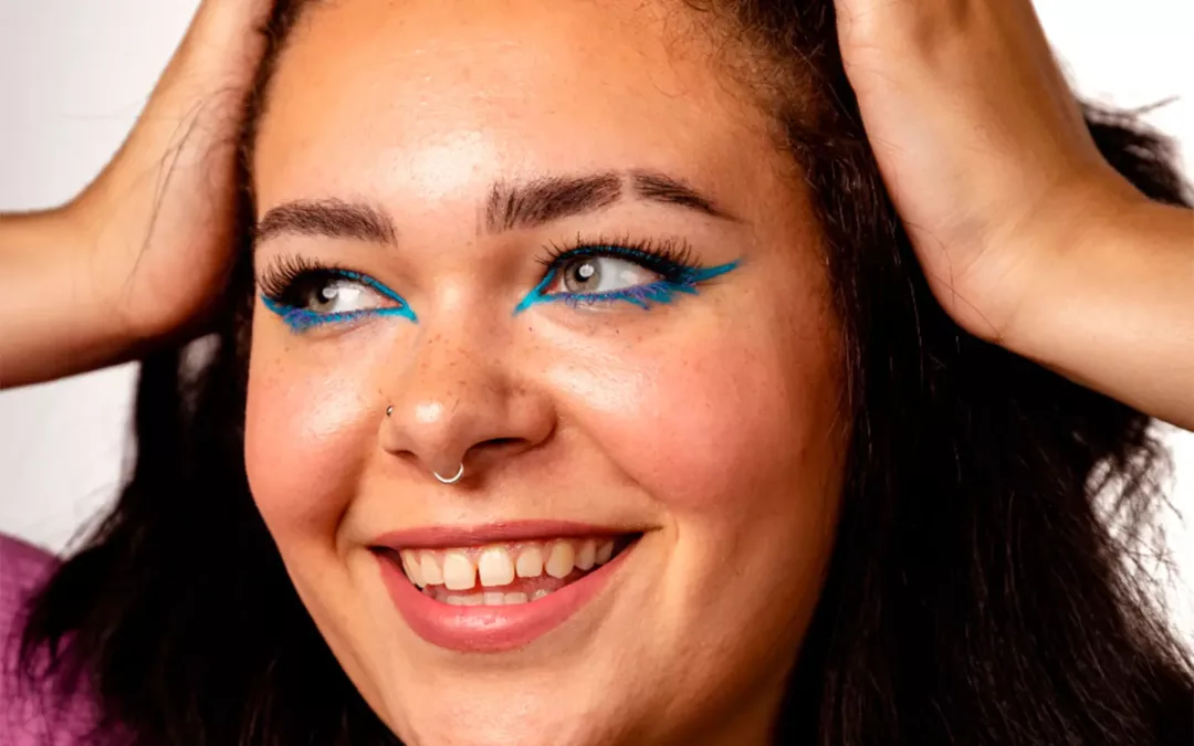 En esta primavera Avon nos invita a jugar con delineadores creativos