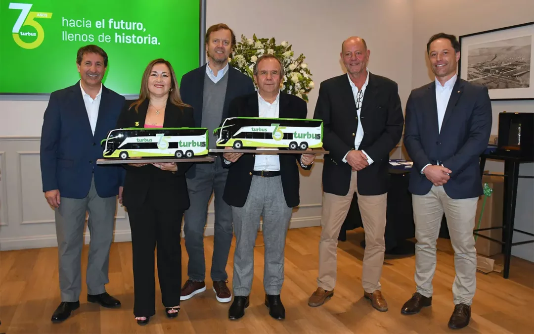 Turbus celebró 75 años junto a sus socios estratégicos