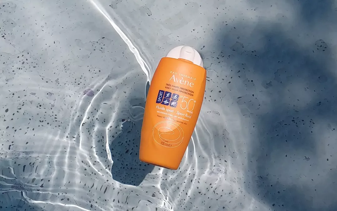 ¡Haz que esta Navidad resplandezca con Avène!