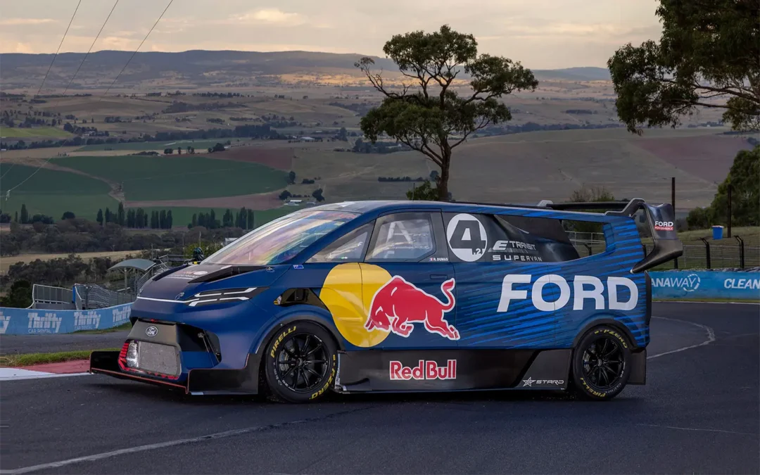 Ford SuperVan 4.2 se lleva el primer lugar en el Festival de la velocidad de Goodwood 2024