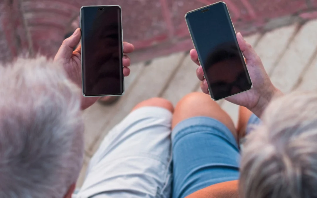 Brecha digital en Chile: el desafío de incluir a los adultos mayores en la era tecnológica