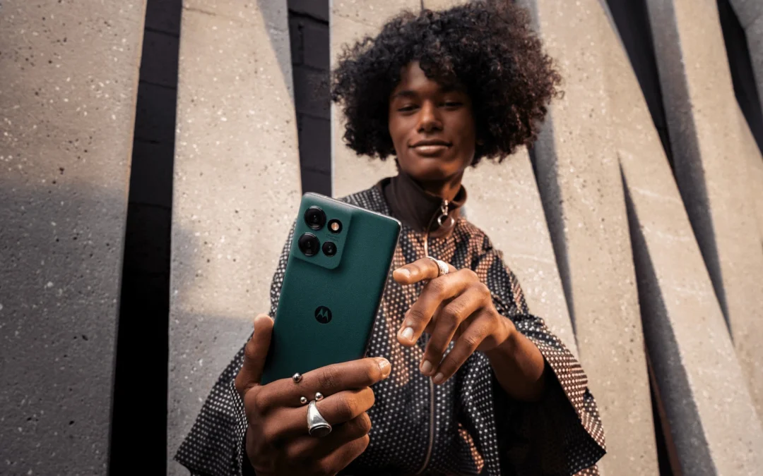 Llega motorola edge 50 a Chile: El smartphone más delgado del mundo con IP682