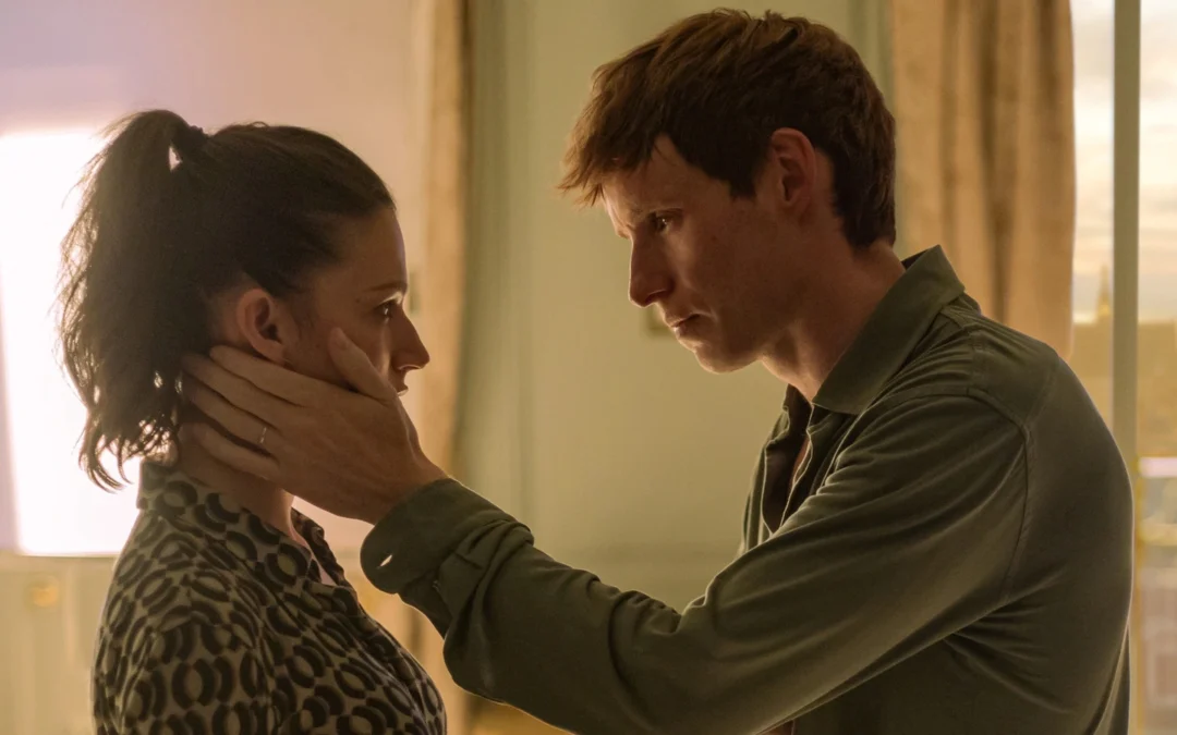 Chacal: El thriller con Eddie Redmayne y Úrsula Corberó que conquista los Globos de Oro
