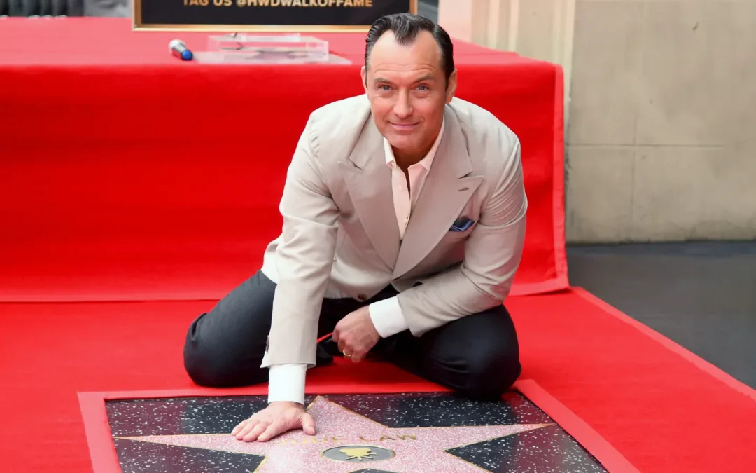 Jude Law recibió su estrella en el paseo de la fama de Hollywood