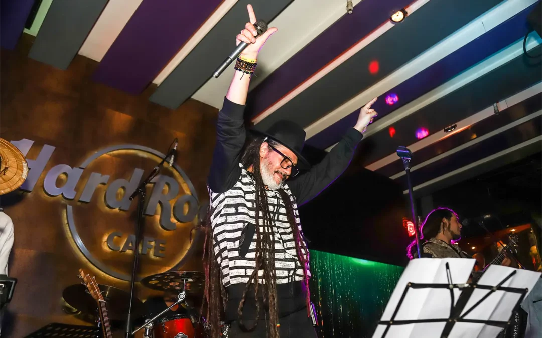 Hardrock Café Santiago y Marley Coffee lanzan su alianza comercial junto a Quique Neira