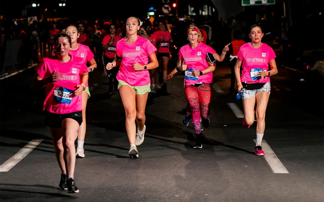 Rexona fue protagonista de la mítica carrera Women’s Night Out 2025