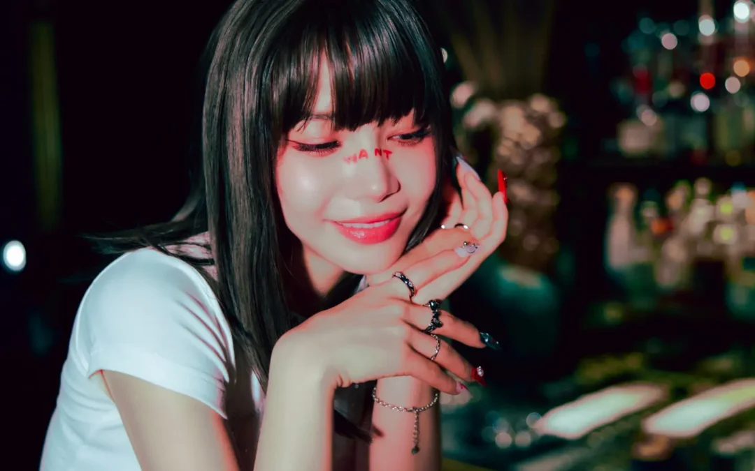 Solar de Mamamoo estrena «Want», su nuevo MV