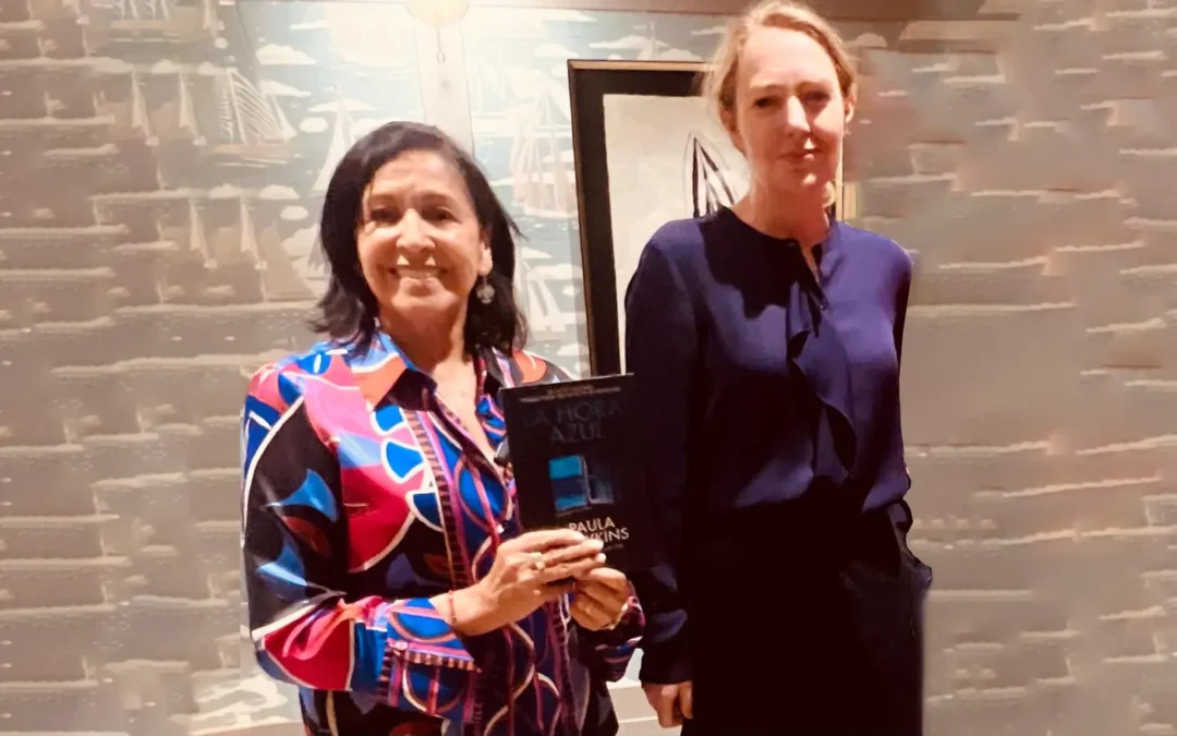 Paula Hawkins: “A veces las cosas más trágicas ocurren en plena luz del día”