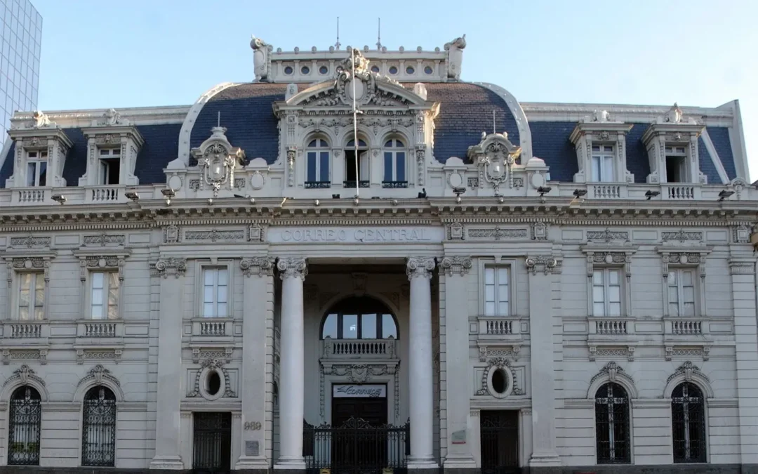 Condorito se toma el Correo Central para la celebración del Día de los Patrimonios