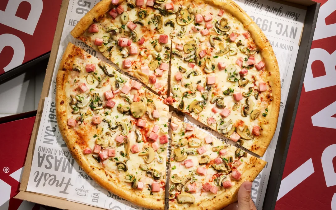 Sbarro amplía el menú con todo el sabor de sus nuevas pizzas Napolitana y Jamón-Champiñón