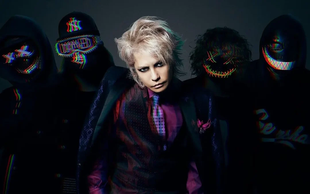 Hyde regresa a Chile con un show cargado de rock y oscuridad visual.