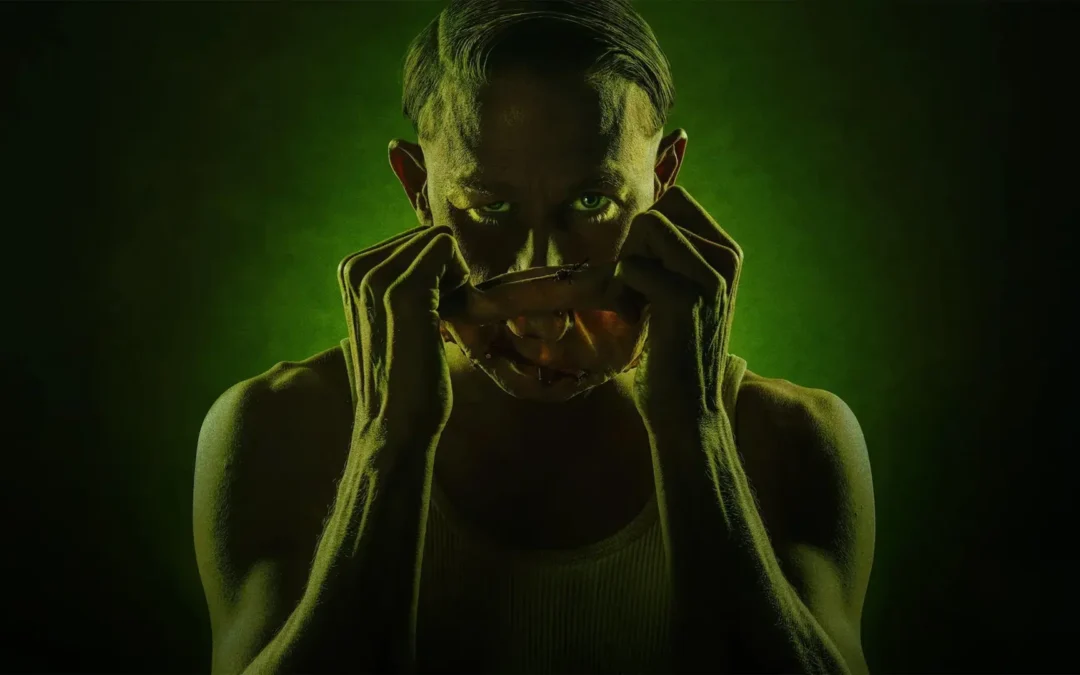 Monstruo: La historia de Ed Gein llega a Netflix el 3 de octubre con Charlie Hunnam en el papel del asesino que inspiró el terror moderno