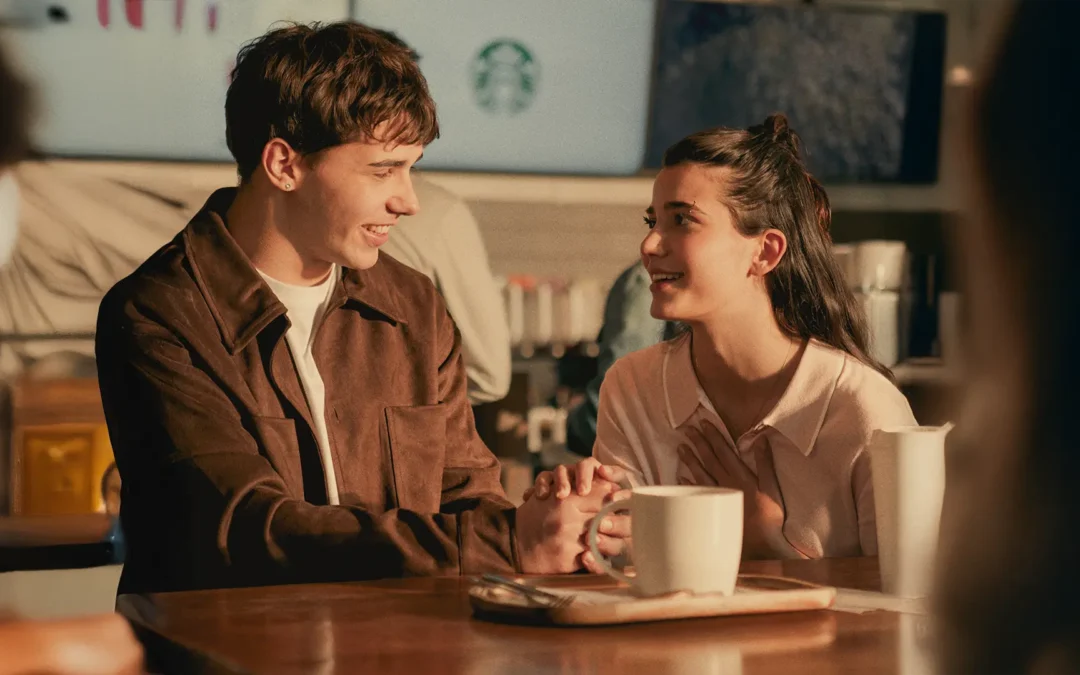 Cientos de momentos, una misma invitación: “Vamos por un Starbucks”