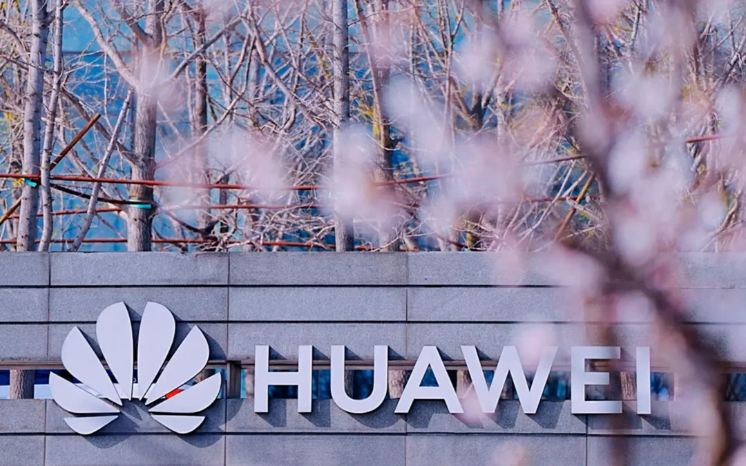 Huawei acelera su presencia en electromovilidad con ​ diez modelos de autos inteligentes de alta gama