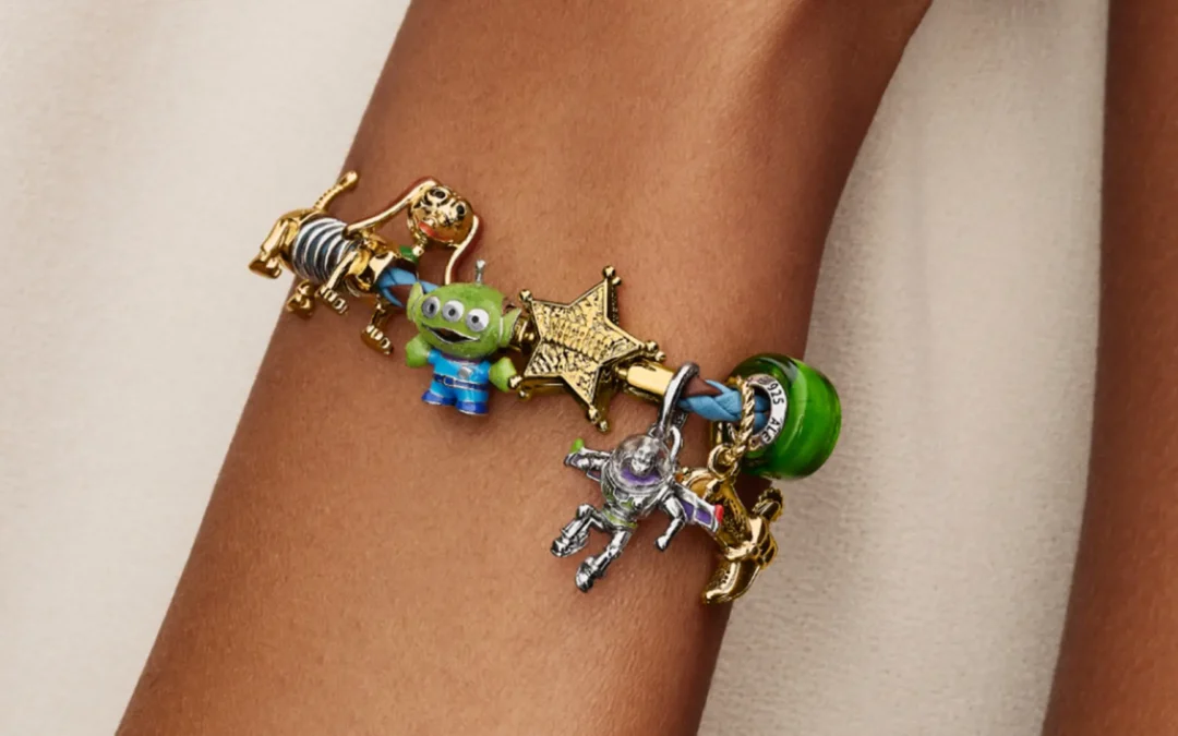 Pandora celebra la amistad como la historia que siempre nos acompaña