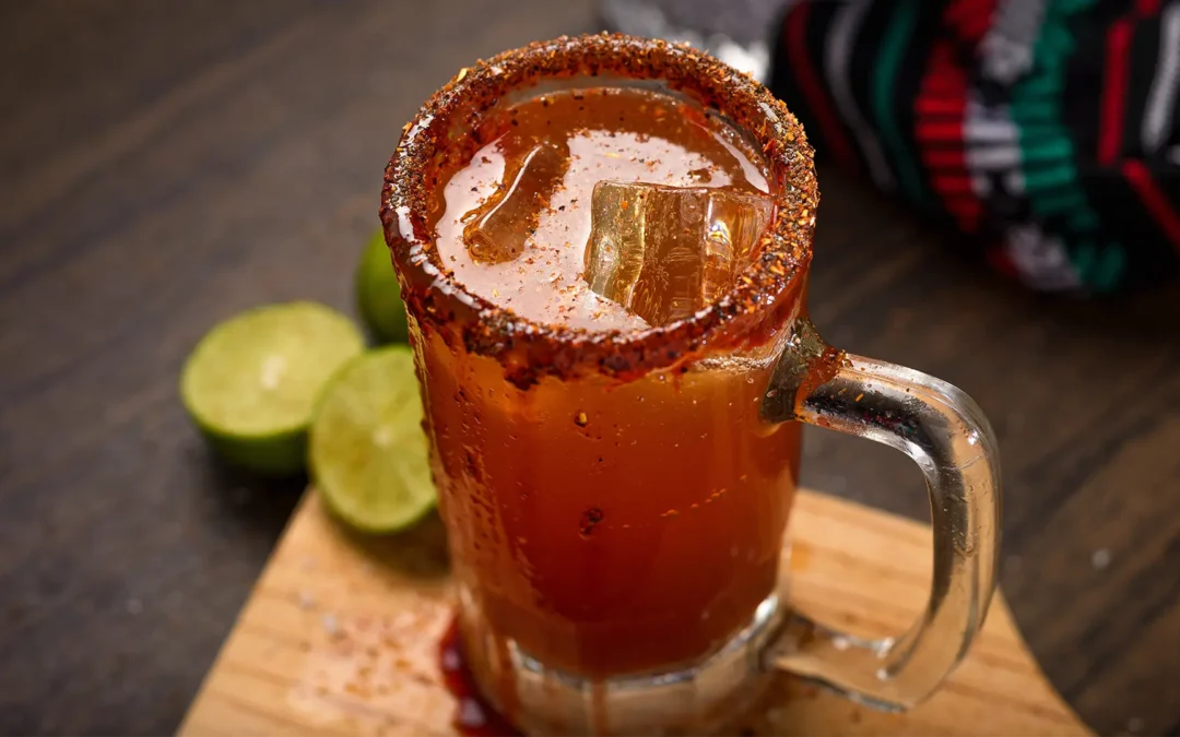 Los chilenos se rinden ante la michelada: CCU analiza el fenómeno que redefine el consumo de cerveza