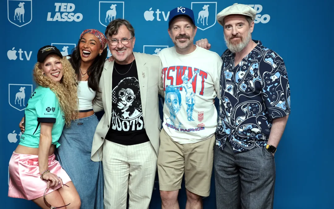 Ted Lasso: el elenco sorprende a los fans en Kansas City antes del estreno de la cuarta temporada en Apple TV+