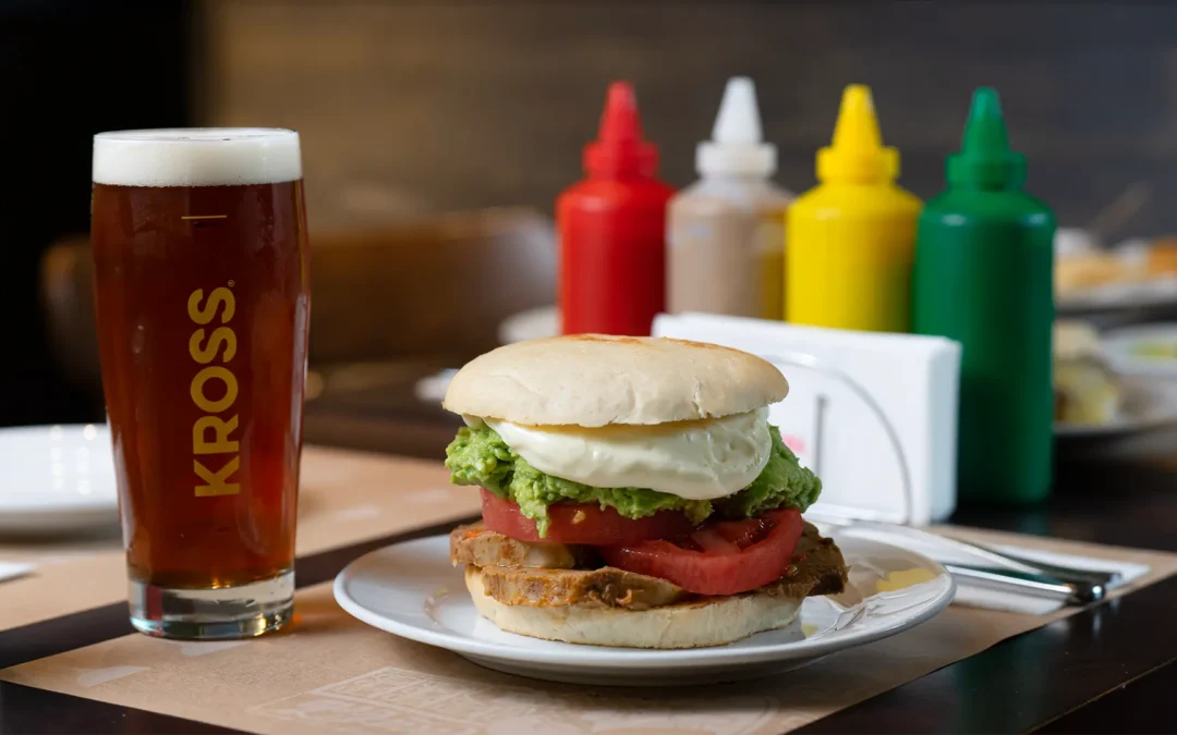 Fuente Chilena celebra el Día de la Cerveza con promociones en su cerveza de la casa