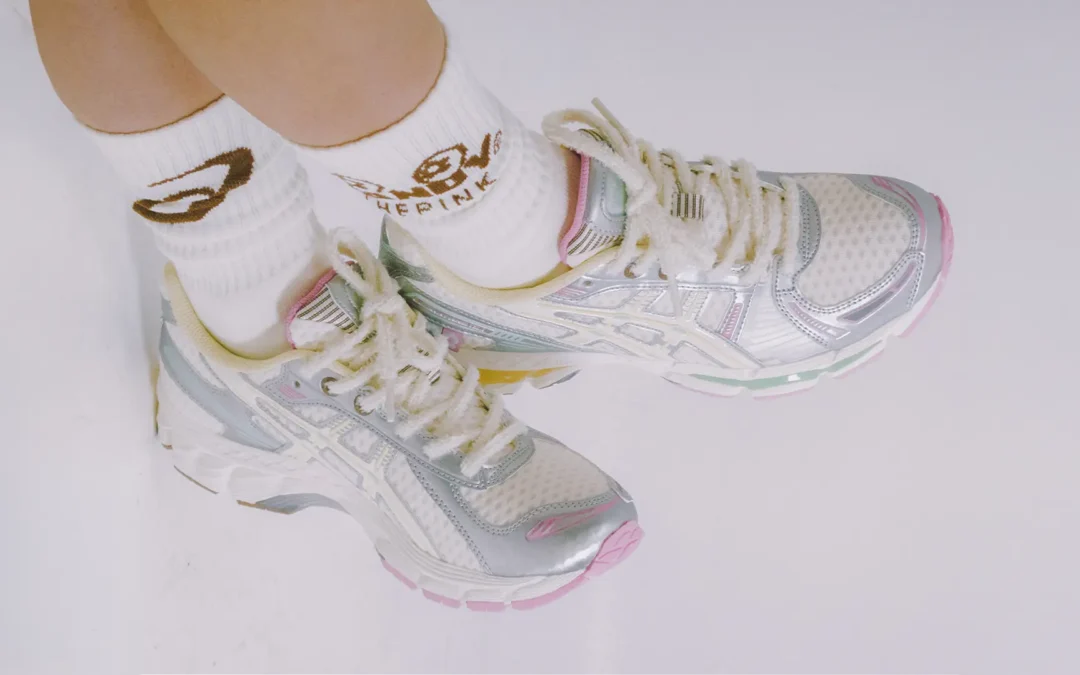 VANDYTHEPINK x ASICS llega a Chile en su exclusiva versión “Vainilla”