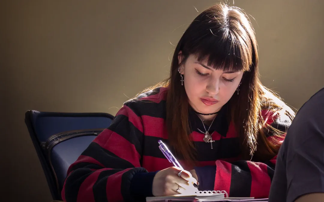 Abren convocatoria de becas de hasta 100% para cursar maestrías europeas online