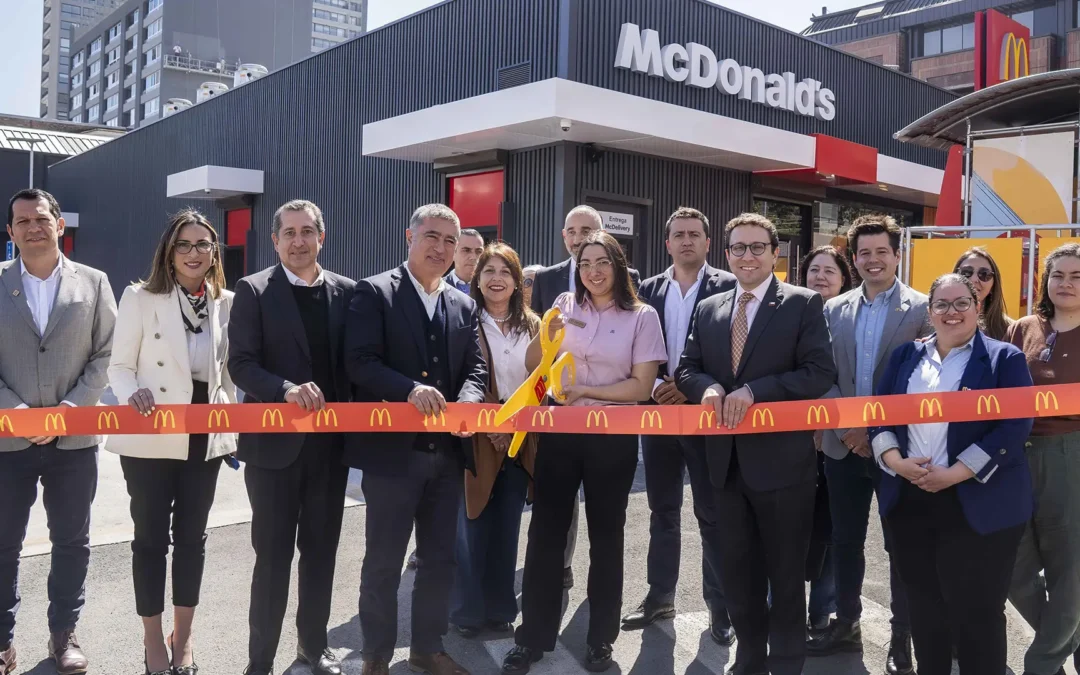 Santiago Centro suma su primer restaurante construido 100% en madera con economía circular