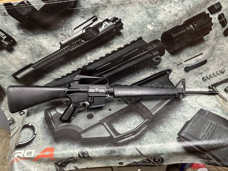 Colt 603 M16A1 H&R clone 5.56 20" US GI furniture 3