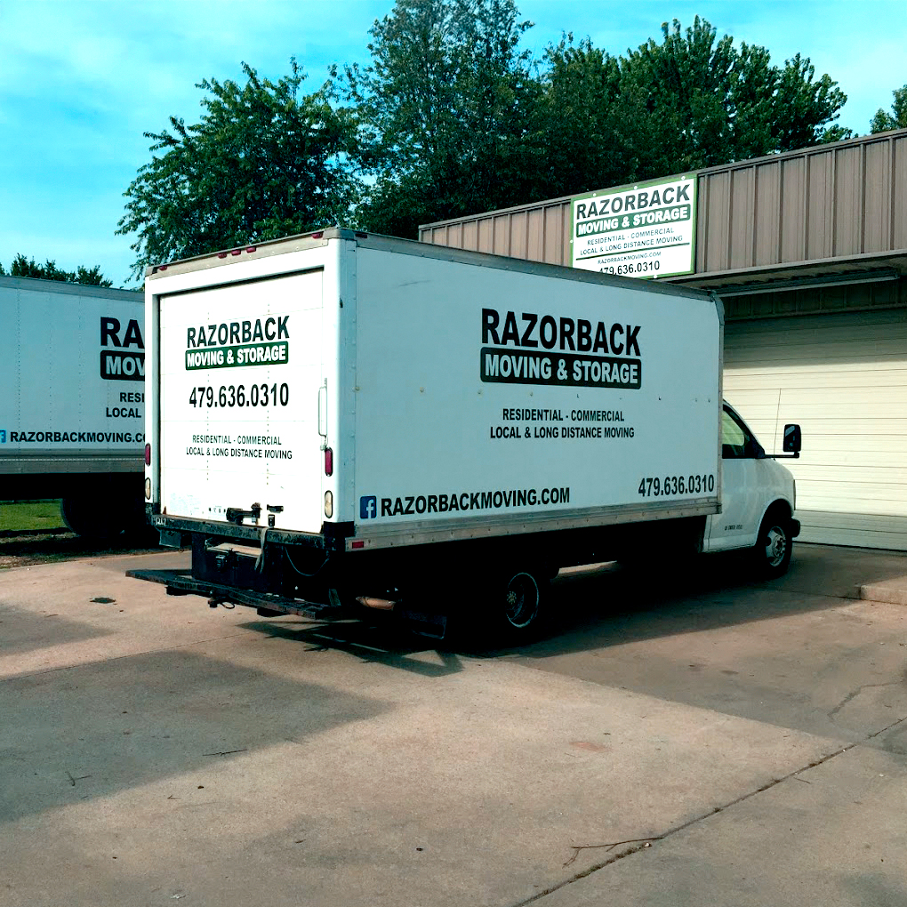Razorback Moving logo