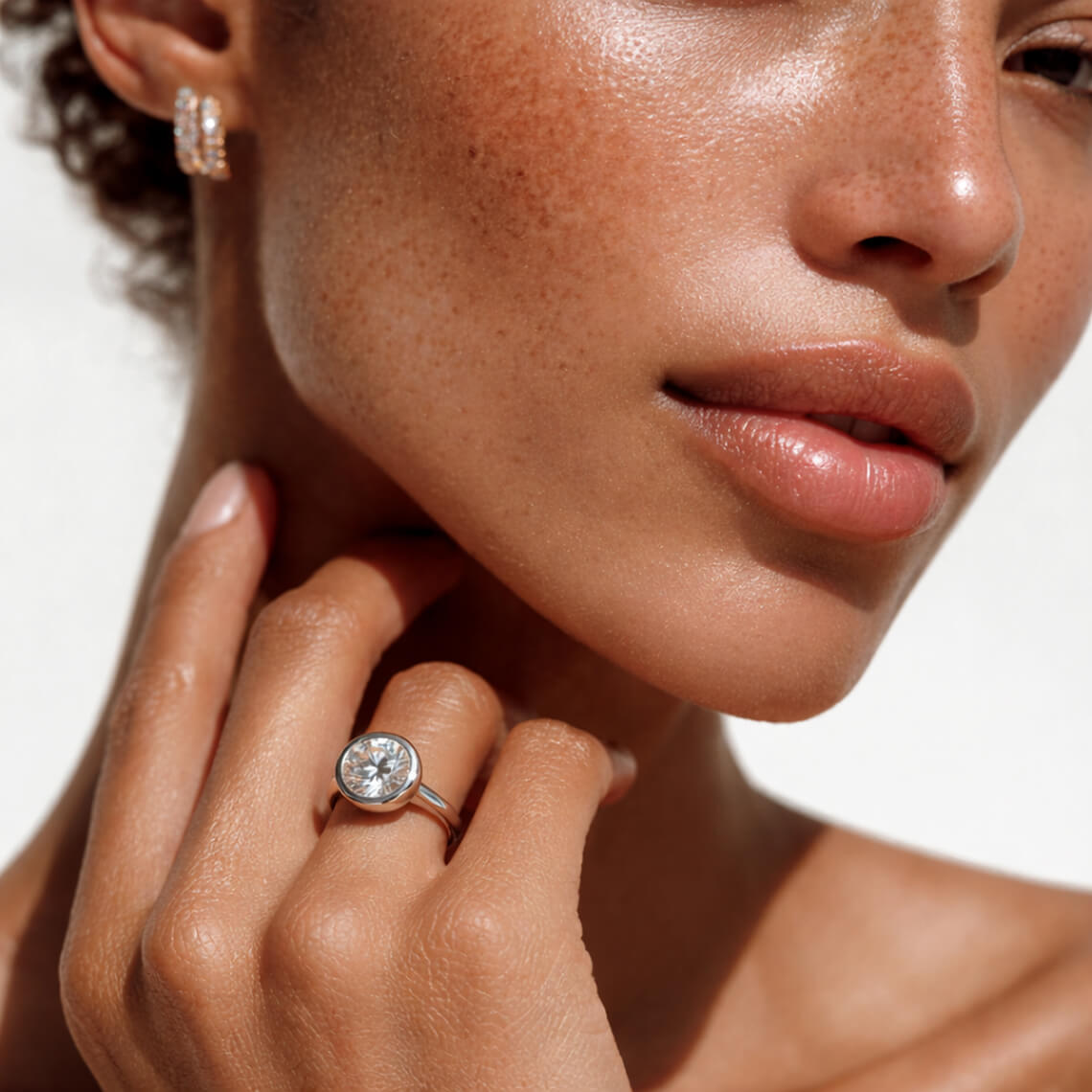 Round lab diamond ring