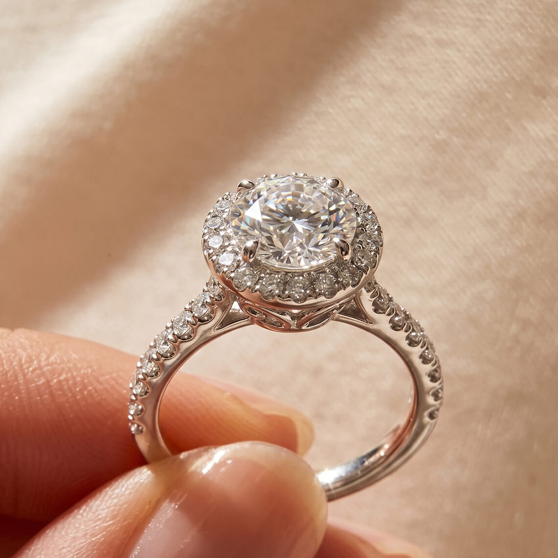 Halo engagement ring