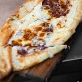 Pastrami Pide