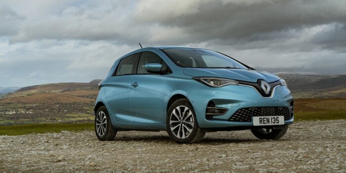 RENAULT-ZOE-E-TECH-700x350.jpg