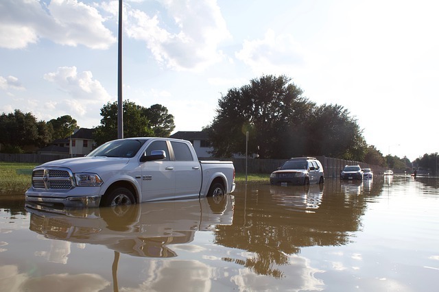 Flood-Damaged cars – How to Spot and Avoid Flood-damaged cars?